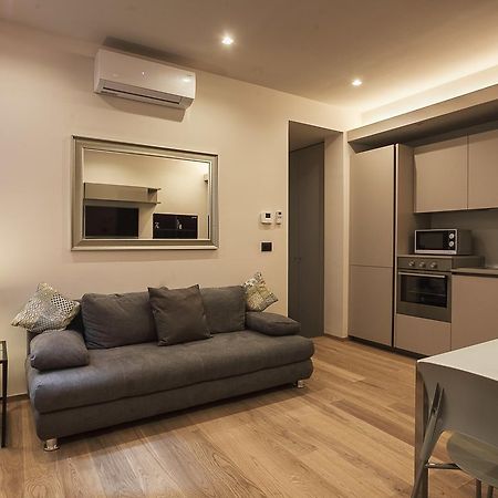 Residence Rizzoli-Suites Apartments Bologna Exteriör bild